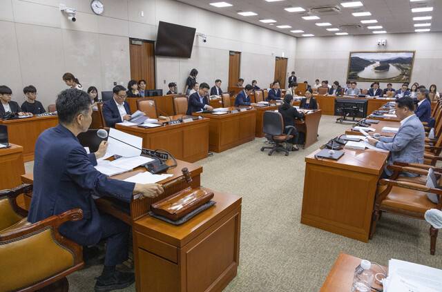지난 24일 국회에서 농림축산식품해양수산위원회 법안심사소위원회가 개회되고 있다. 연합뉴스