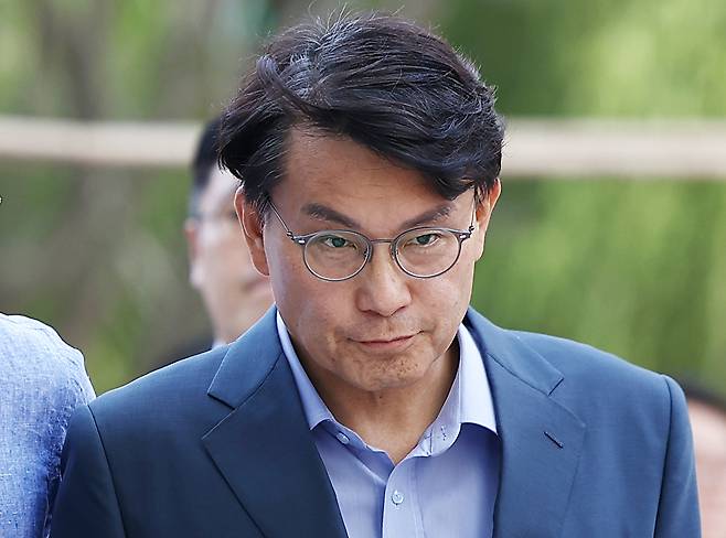 국민의힘 윤상현 의원이 27일 서울 종로구 광화문 kt웨스트 김건희 특검 사무실로 향하고 있다. 2025.7.27 [사진=연합뉴스]