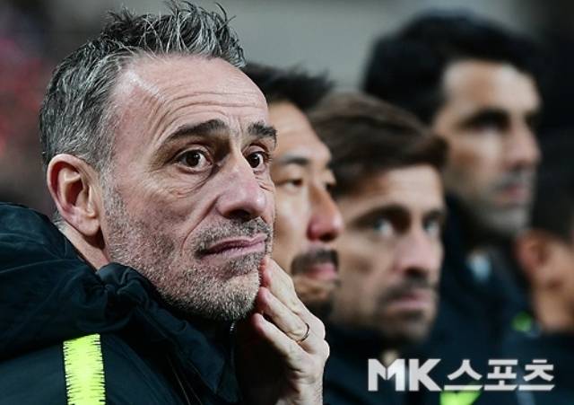 ‘소후닷컴’은 “벤투는 4명의 후보 중 가장 이상적인 선택지다. 그는 스포르팅 출신이며 대한민국을 월드컵 16강으로 이끈 지도자다. 중국 축구 경험도 있다. 다만 그의 연봉이 200만 달러를 초과, 예산 범위를 벗어난다. 그리고 중국에서의 시간이 그리 좋지 않았기에 소극적인 태도를 보이고 있다”고 이야기했다. 사진=천정환 기자