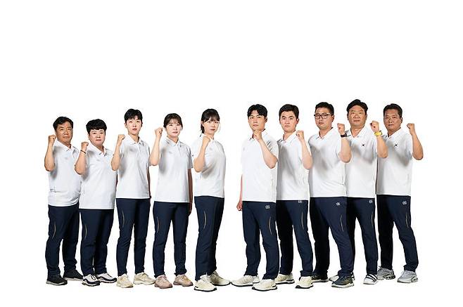 [서울=뉴시스] 9월 광주에서 세계양궁선수권대회를 치르는 양궁 대표팀. 2025.07.27. (사진=KIA 타이거즈 제공) *재판매 및 DB 금지
