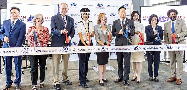 ▲미국 워싱턴 취항 30주년을 맞은 대한항공이 지난 25일(현지시간) 덜레스국제공항에서 개최한 기념행사. /사진제공=대한항공