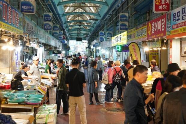 목포 종합수산시장. 목포시 제공