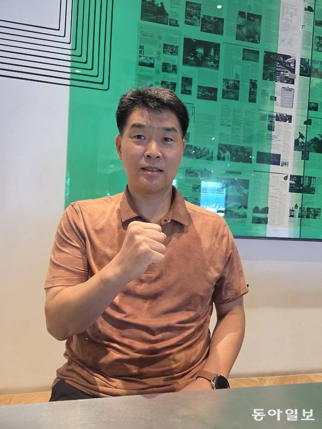 조상현 LG 감독이 주먹을 불끈 쥐어 보이고 있다. 이헌재 기자 uni@donga.com