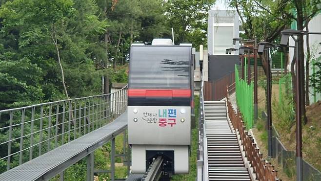 서울 중구 동화동 모노레일. 중구 제공.
