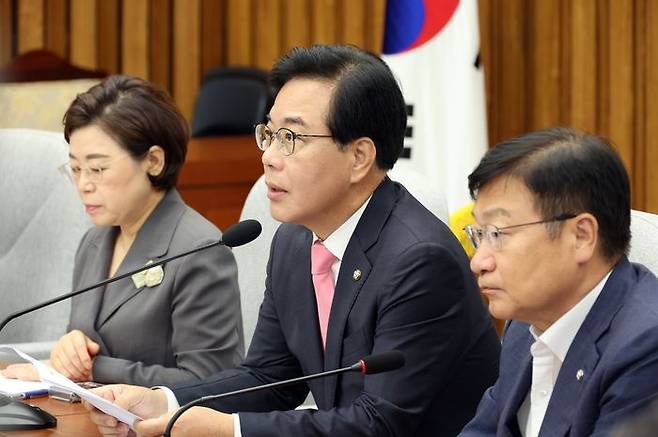 송언석 국민의힘 비상대책위원장 겸 원내대표가 29일 국회에서 열린 원내대책회의에서 발언을 하고 있다. ⓒ뉴시스