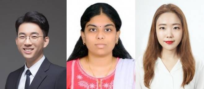 왼쪽부터 이현욱 에너지화학공학과 교수, 비디야 무랄리다란 연구원, 장지은 연구원. UNIST 제공