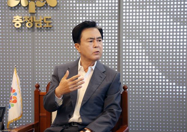김태흠 충남도지사가 디지털타임스와의 인터뷰에서 ‘힘쎈 충남’에 대해 설명하고 있다. 충남도 제공