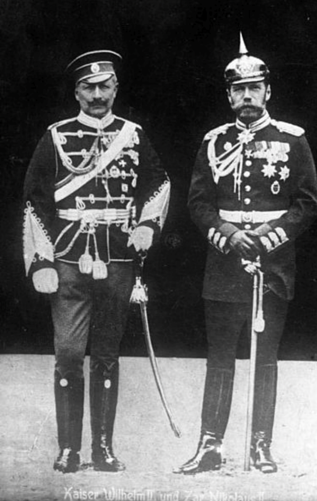 1905년 무렵의 러시아 차르 니콜라이 2세(왼쪽)와 독일 카이저 빌헬름 2세. europeanroyalhistory.wordpress.com