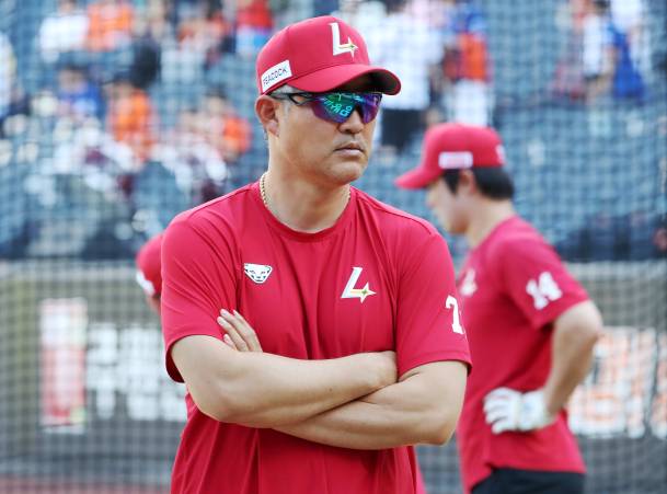 팀의 시즌 3연승을 이끈 이숭용 SSG 감독. SSG 제공