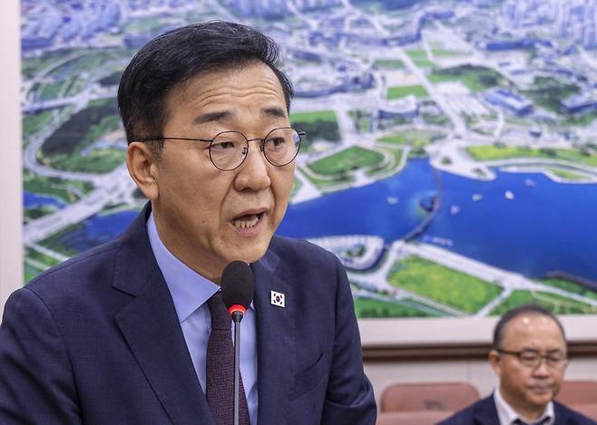 청문회에서 인사말 하는 김윤덕 국토교통부 장관 후보자 사진=연합뉴스