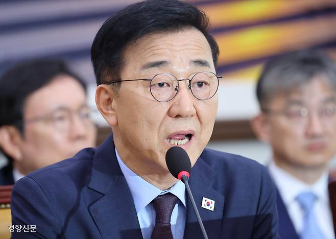 김윤덕 국토교통부 장관 후보자가 29일 국회 인사청문회에서 의원 질의에 답하고 있다. 박민규 선임기자