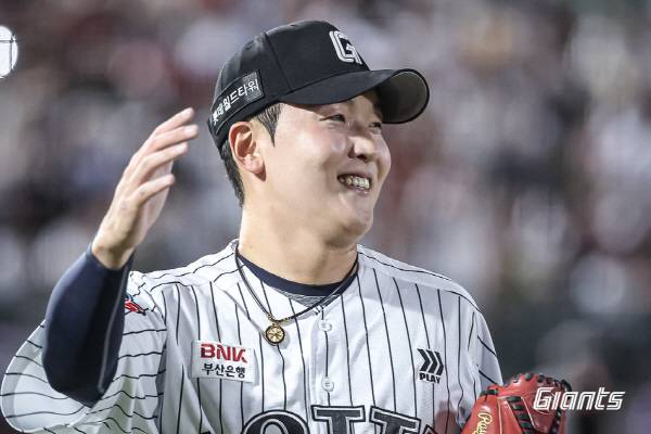 지난 5월 최준용이 복귀하면서 롯데 필승조에는 한결 여유가 생겼다. 사진은 지난 KIA전에 등판한 롯데 투수 최준용 모습. 롯데 자이언츠 제공