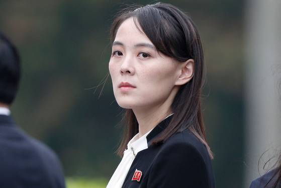 Kim Yo-jong, sister of North Korea's leader Kim Jong-un, attends a wreath laying ceremony at Ho Chi Minh Mausoleum in Hanoi on March 2, 2019. [JOONGANG ILBO]