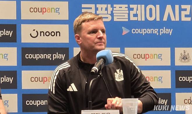 에디 하우 감독이 29일 오후 2시 서울 영등포구 TWO IFC 더 포럼에서 ‘2025 쿠팡플레이 시리즈’ 사전 기자회견에 임하고 있다. 김영건 기자
