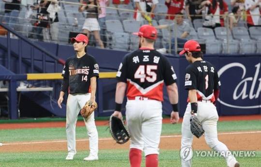 KIA 선수들의 경기 모습. / 사진=연합뉴스