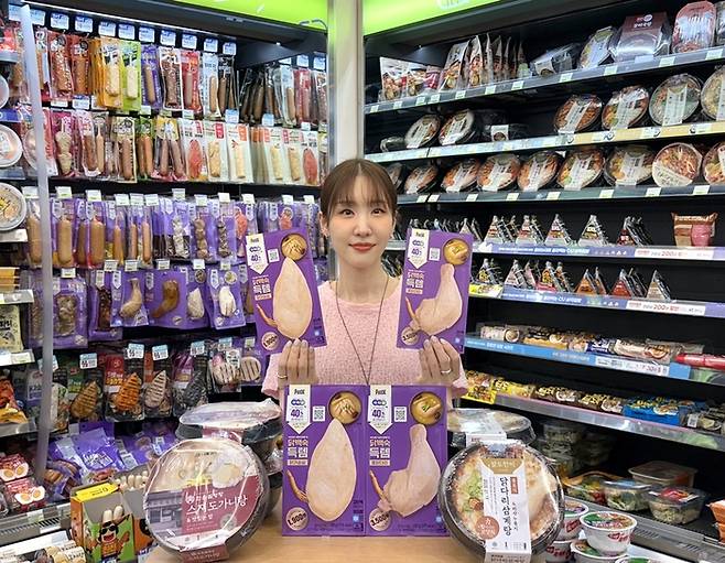 CU, 초저가 닭백숙 닭가슴살·통닭다리 2종 출시 <사진=BGF리테일>