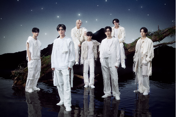 그룹 엔하이픈(ENHYPEN)의 일본 네 번째 싱글 ‘宵 -YOI-’(요이)가 베일을 벗었다.