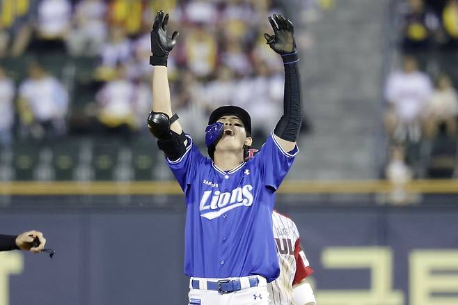 삼성 구자욱은 극심했던 초반 부진을 딛고 시즌 3할 타율을 회복했다. 94경기 타율 0.310, 13홈런, 57타점, 출루율 0.382의 성적은 그의 이름값에 걸맞다. 뉴시스