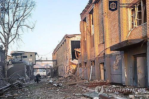 러시아군 공격받은 우크라이나 자포리자 지역의 빌렌키우스카 교도소 [우크라이나 법무부 제공/로이터=연합뉴스. 재판매 및 DB 금지]