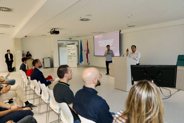 최민호 시장은 29일 스플리트 테크놀로지파크에서 고란 바티니치 스플리트시 도시개발공사 소장 등 50여 명의 직원들이 참석한 가운데 특별 강연을 가졌다. 사진=김일순 기자