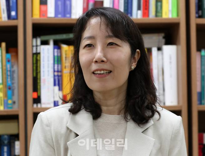 인문교양서 ‘극우 유튜브에서 아들을 구출해 왔다’를 출간한 권정민 서울교대 유아·특수교육과 교수가 최근 서울 서초구 서울교대에서 가진 이데일리와 인터뷰를 하고 있다. (사진=김태형 기자)