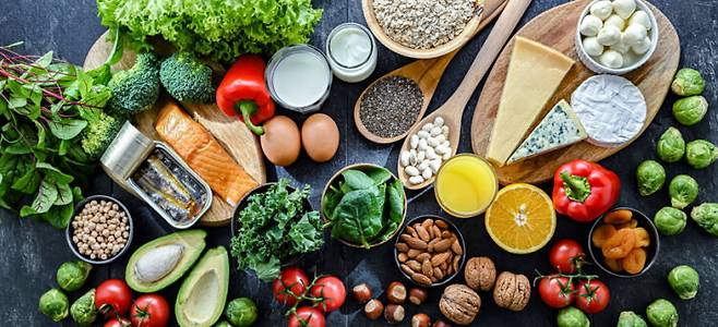 채식을 하는 사람은 콩, 견과류, 녹황색 채소 등으로도 칼슘을 충분히 보충할 수 있다. [사진= 게티이미지뱅크]