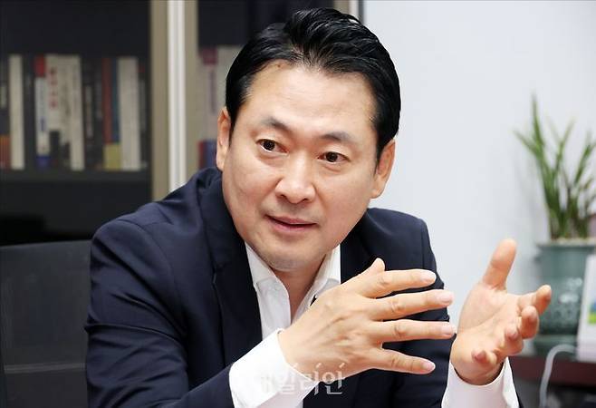 국민의힘 당대표 출마를 선언한 장동혁 국민의힘 의원이 29일 의원회관에서 데일리안과 인터뷰를 하고 있다. ⓒ데일리안 홍금표 기자