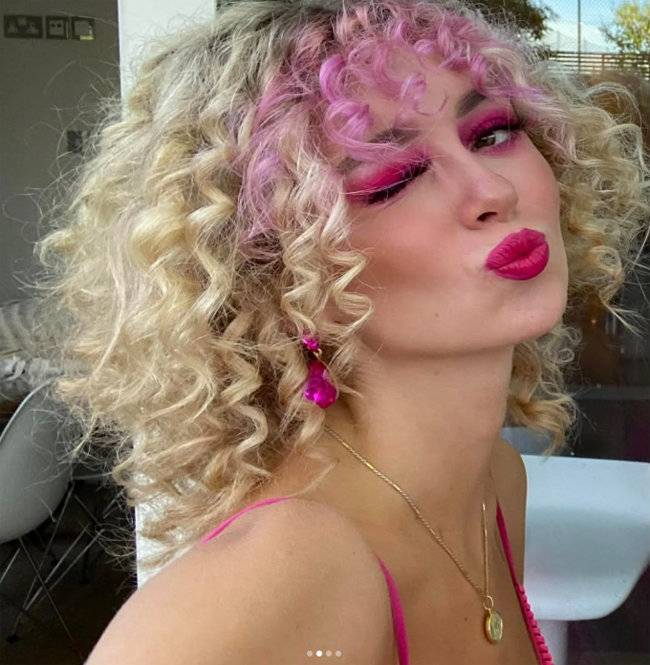 항암치료를 거절하고 대체요법을 고집하다 숨진 팔로마 셰미라니. 어머니 케이트 인스타그램 캡처.