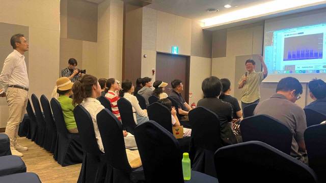 ▲ 지난 25일 열린 대관령음악제의 강연에서 양성원 예술감독과 김민형 교수가 문답을 나누고 있다.