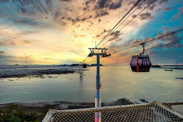 서해랑 케이블카와 서해안 낙조. 화성특례시 제공