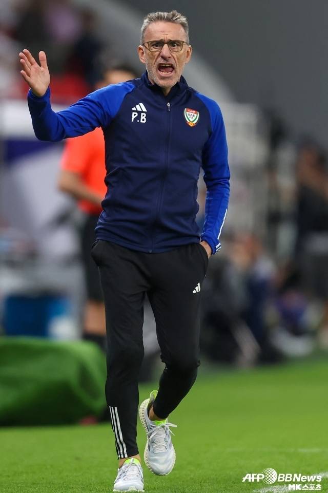 중국 매체 ‘소후닷컴’은 “중국축구협회는 감독 선임에 있어 항상 불확실한 태도를 보였으나 최근 소문에 의하면 벤투 감독이 차기 사령탑으로 유력하다고 전해지고 있다. 그는 과거 대한민국, UAE를 지도했고 경험이 풍부하다는 평가를 받고 있으나 성적은 인상적이지 않다”고 이야기했다. 사진=AFPBBNews=News1