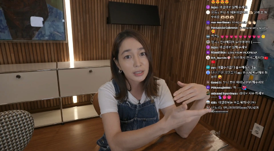 이민정이 사랑스러운 육아 토크로 팬들의 미소를 자아냈다.사진=유튜브 채널 ‘이민정MJ’