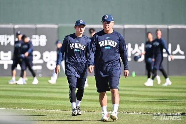 NC 다이노스 최원준과 이우성./NC 다이노스