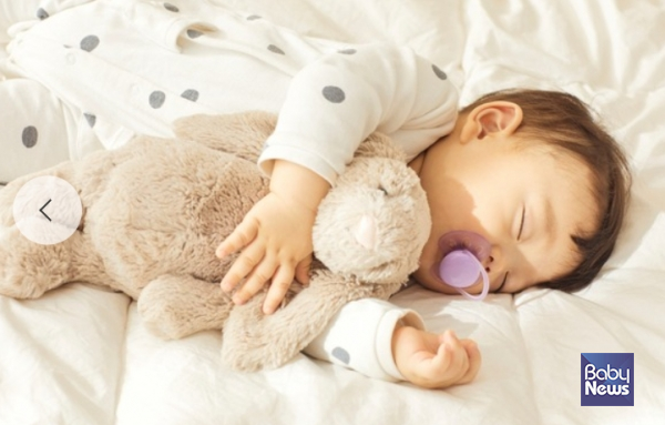 유아용 냉감 침구 제품 간 접촉 시 차가움을 느끼는 정도나 땀을 빠르게 흡수하는 쾌적함 정도 등에서 차이를 보이는 것으로 나타났다. ⓒ베이비뉴스