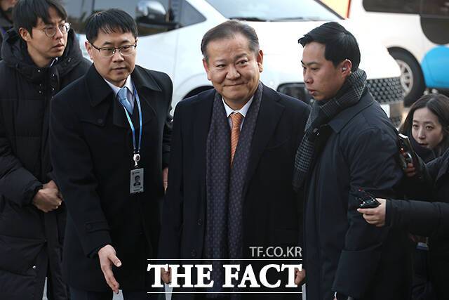 이상민 전 행정안전부 장관이 11일 오전 서울 종로구 헌법재판소에서 열린 윤석열 대통령 탄핵 심판 7차 변론기일에 증인으로 출석하고 있다. /사진공동취재단