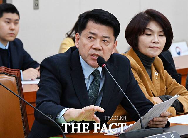 김준형 조국혁신당 의원은 한미 관세 협상 타결과 관련해 "선방은 했다. (미국과 EU) 수준에서 맞췄다는 점에서 나쁘지 않다"면서도 협상 과정과 결과 전반에 여러 아쉬움이 남는다고 평가했다. /배정한 기자