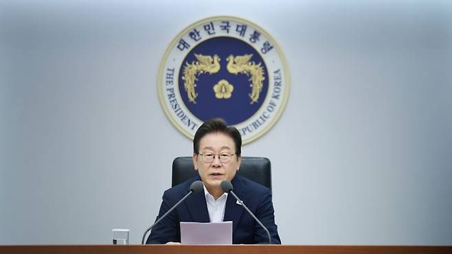 이재명 대통령이 30일 서울 용산 대통령실 청사에서 열린 비상경제점검 태스크포스(TF) 3차회의에서 발언하고 있다. ⓒ뉴시스