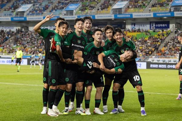 쿠팡플레이 제공