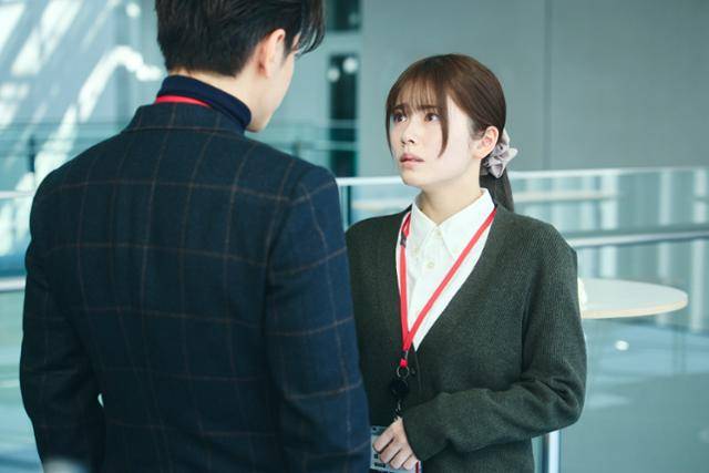 일본판 '내 남편과 결혼해줘' 드라마에서 주인공 미사는 남자 주인공의 도움을 거부하고 스스로 복수와 자아 찾기에 나선다. 스튜디오드래곤 제공