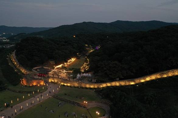 전북 고창읍성 야경. 고창군 제공