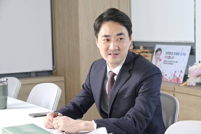 최재훈 대구 달성군수가 민선 8기 3주년을 맞아 그동안의 성과와 비전 등을 소개하고 있다. 달성군청 제공&nbsp;