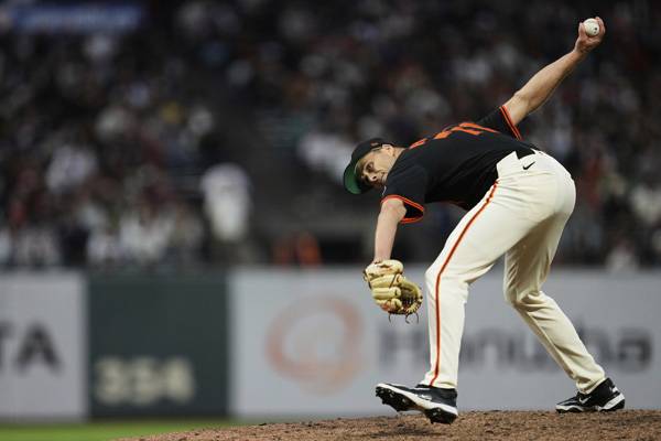 샌프란시스코가 셋업맨 로저스를 메츠로 이적시킨다. 사진= AP= 연합뉴스 제공