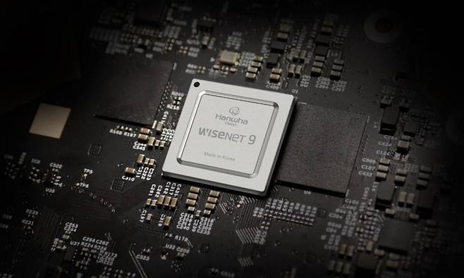 한화비전이 자체 개발 SoC 와이즈넷9. /사진=한화비전
