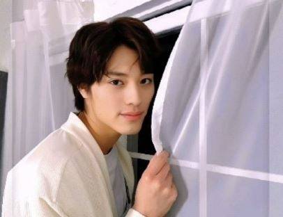 일본 보이그룹 원앤온리의 전 멤버 카미무라 켄신(26). 인스타그램 캡처