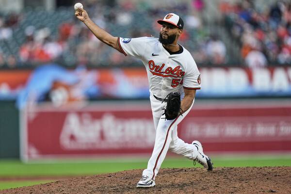 ▲ 더블헤더 1차전에서 볼티모어 오리올스 소속이었던 투수 세란토니 도밍게스, 2차전은 트레이드로 토론토 블루제이스에서 뛰었다. ⓒ연합뉴스/AP/REUTERS