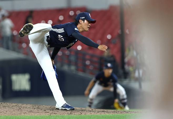 두산 베어스 투수 박신지가 30일 광주 KIA전에서 역투하고 있다. /사진=두산 베어스 제공