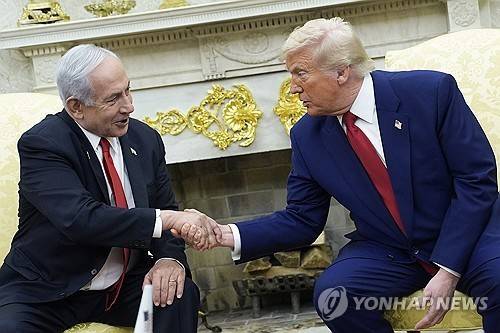네타냐후 이스라엘 총리(좌)와 트럼프 미국 대통령 [UPI=연합뉴스 자료사진. 재판매 및 DB 금지]