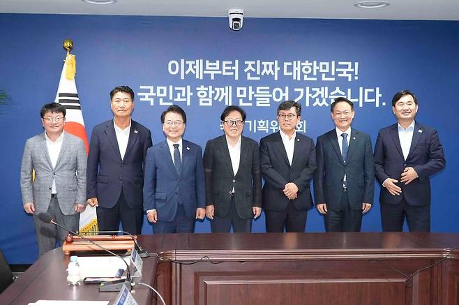 국정과제TF 참가한 육동한 춘천시장 [춘천시 제공.재판매 및 DB 금지]