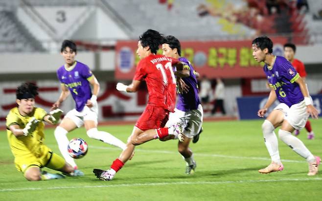제62회 청룡기 전국고교축구대회 U-18 결승전 경기 HSFA와 인천 부평고 경기 모습. 사진=한국축구신문