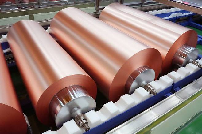 롯데에너지머티리얼즈 동박 제품.(사진=롯데에너지머티리얼즈.)